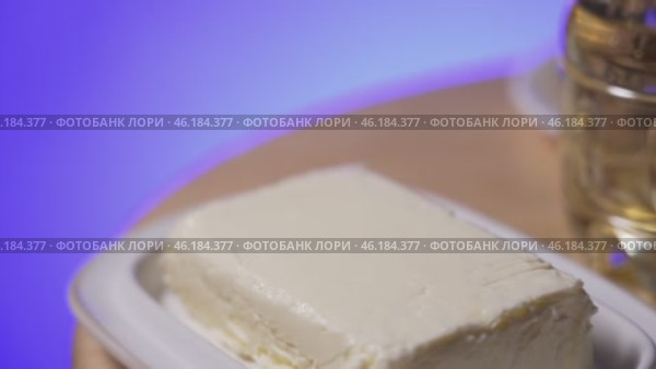 Жирные продукты. Стоковое видео, видеограф Илья Рендаков / Фотобанк Лори