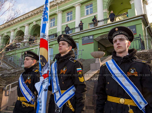 Знаменная группа курсантов Нахимовского Военно-морского училища (2019 год). Редакционное фото, фотограф Вячеслав Палес / Фотобанк Лори